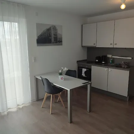 Spreepolis Boardinghaus * Berlin
