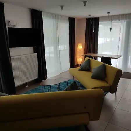 Spreepolis Boardinghaus 3*