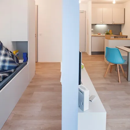 Spreepolis Boardinghaus 3*