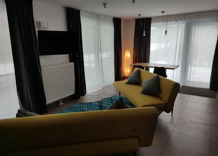 Spreepolis Boardinghaus 3*