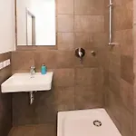 Spreepolis Boardinghaus 3*